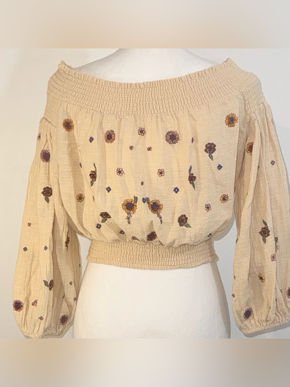 Free People Embroidered Off-The-Shoulder Boho Crop Top Women’s Size Small - Picture 2 of 8